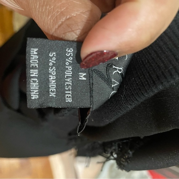 Gracia Black Feather Sleeve Sweatshirt - Picture 5 of 13